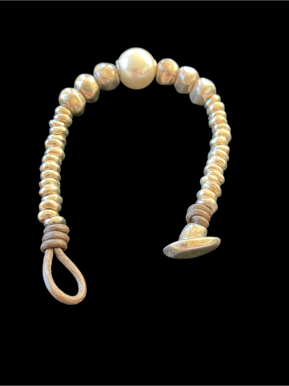 UNO DE 50 Stamped Retired Bracelet “The Desert PEARL" with brown Leather closure